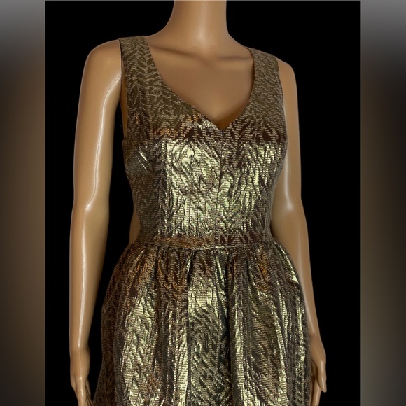 Kenzie metallic fit and flair  dress size 8 - Picture 3 of 7